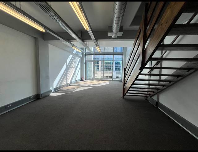 136M² OFFICE TO LET IN ROSEBANK